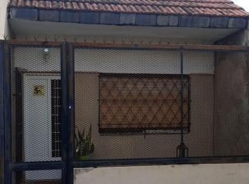 Casa de 6 ambientes, Escobar · Casa de 221 m² con 3 Dorm. en Venta en Ingeniero Maschwitz