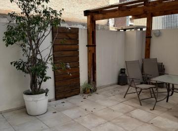 Departamento de 5 ambientes, Rosario · Departamento de 2 Dorm. con Cochera, Balcón y Patio. Frente Este