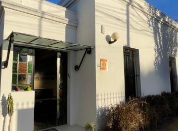 Local comercial · 80m² · 4 Ambientes - camila gonzalez · Estudio Comercial