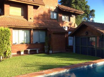 Casa · 217m² · 5 Ambientes · 1 Cochera · Casa en Venta en Maschwitz Country Club, Escobar, G. B. a. Zona Norte