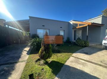 Casa · 156m² · 4 Ambientes · Casa en Una Planta Barrio Santa Guadalupe