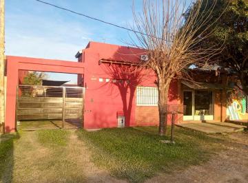 Casa · 4 Ambientes · 2 Cocheras · Casa - Lisandro Olmos Etcheverry