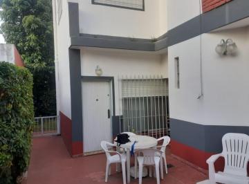 Casa de 4 ambientes, Quilmes · Casa PH en Bernal Centro