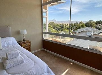 Casa · 130m² · 3 Ambientes · 1 Cochera · Venta Triplex Complejo Tres Picos