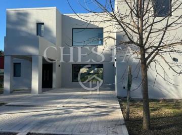 Casa · 286m² · 6 Ambientes · Casa en Venta en Altos de Campo Grande, Pilar, G. B. a. Zona Norte