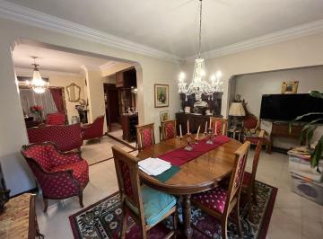 Casa · 472m² · 10 Ambientes · 2 Cocheras · Venta Alucinante Casa en Martínez, Excelente Ubicación!