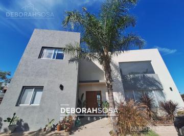 Casa · 250m² · 7 Ambientes · Casa en Alquiler Anual - a La Laguna - El Canton - 7 Ambientes - Zona Norte - Escobar
