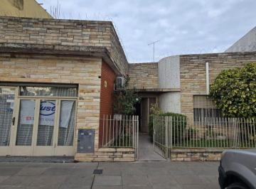 JAP-JAP-2174_2 · Venta de Casa 3 Ambientes en Isidro Casanova