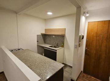 Departamento · 38m² · 4 Ambientes · Nueva Córdoba, Rondeau Al 300. 1 Dormitorio, Refaccionado.
