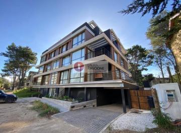 Departamento · 60m² · 3 Ambientes · 2 Cocheras · Departamento 2b en Edificio Zeus Pinamar (C)