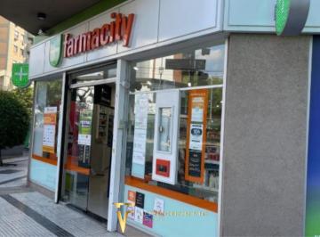 Local comercial · 1050m² · 1 Ambiente · Local Comercial en Venta - 1050 m² - Apto Todo Rubro - Villa Luro - Frente Alto Tránsito