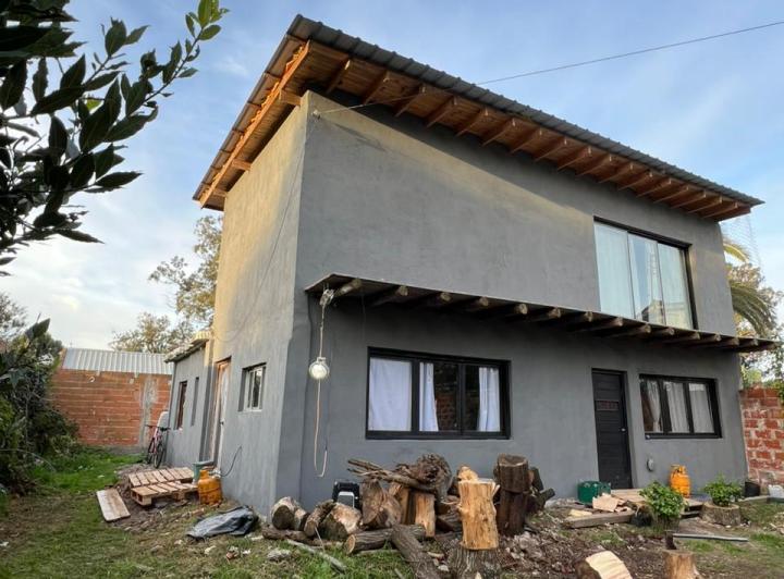 Casa · 150m² · 4 Ambientes · 1 Cochera