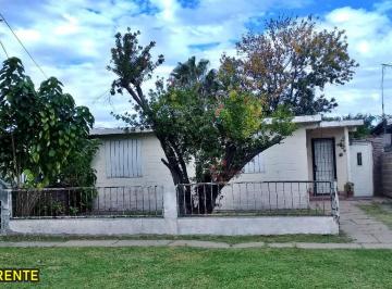 Casa de 6 ambientes, Villa Constitución · Casa 3 Habitaciones Barrio Parque Acindar