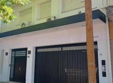 Casa · 200m² · 7 Ambientes · 2 Cocheras · Muy Buena Casa en Venta en Don Torcuato.