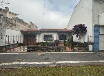 Casa · 190m² · 4 Ambientes · 2 Cocheras · Casa en Planta Baja