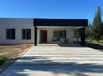 Casa · 190m² · 4 Ambientes · Casa 4 Ambientes. | Ruta 2 Km 76
