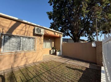 Casa · 123m² · 3 Ambientes · 2 Cocheras · Venta Casa 3 Ambientes en Villa Udaondo Ituzaingó