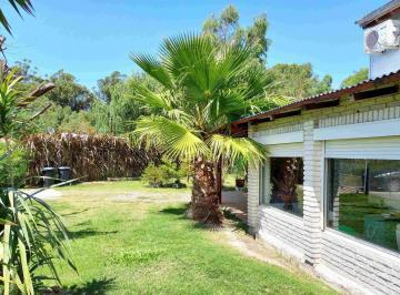 Casa · 86m² · 4 Ambientes · 2 Cocheras · Alquiler Anual Atlantida Norte 2 Dorm.