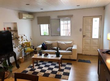 Casa · 70m² · 3 Ambientes · Casa en Venta - 2 Dorm. 1 Baño - Cochera - 100 m² - Los Hornos, La Plata