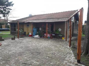 Casa · 110m² · 3 Ambientes · 2 Cocheras · Casa en Venta - 2 Dorm. - 150 m² - Lote 629 m 2 - Centro Agricola El Pato