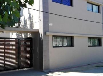 PH · 60m² · 3 Ambientes · 1 Cochera · Dúplex en Venta - 2 Dorm. 2 Baños - Cochera - 94 m² - Villa Elvira, La Plata