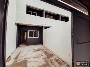 PH · 60m² · 3 Ambientes · 1 Cochera · Duplex Venta 2 Dorm. 2 Baños 1 Cochera Jardin 87.33 m 2 Totales - Barrio Gambier