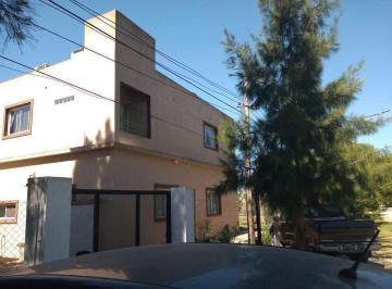 Casa · 180m² · 5 Ambientes · 4 Cocheras · Casa en Venta - 4 Dorm. 2 Baños 4 Cocheras - 1000 m² - El Rodeo, Abasto, La Plata