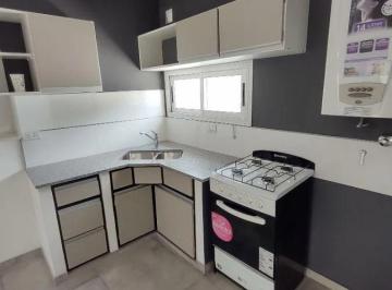 Departamento · 60m² · 3 Ambientes · Departamento en Venta - 2 Dorm. 1 Baño - 75 m² - La Plata