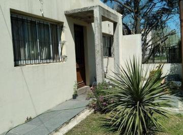 Casa · 168m² · 2 Ambientes · 1 Cochera · Casa en Venta - 1 Dormitorio 1 Baño - Cochera - 528 m² - Manuel B. Gonnet, La Plata