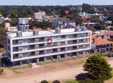 Departamento · 64m² · 3 Ambientes · 1 Cochera · Departamento 3 Ambientes con Vista Lateral Al mar.(Unidad 19)