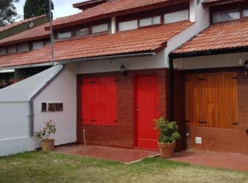 Casa · 51m² · 4 Ambientes · 1 Cochera · Casa en Venta - 3 Dorm. 2 Baños - 54 m² - La Lucila del Mar