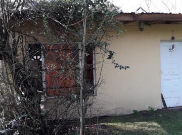 Casa · 36m² · 1 Ambiente · 2 Cocheras · Casa en Venta - 1 Dormitorio 1 Baño - 36 m² - El Peligro