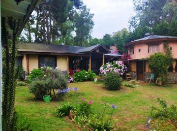 Edificio · 160m² · 6 Ambientes · 3 Cocheras · Complejo de Cabañas - 3 Dorm. 3 Baños - 160 m² - Santa Teresita