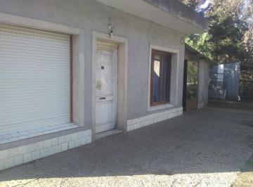 Quinta vacacional · 50m² · 2 Ambientes · Quinta en Venta - 1 Dormitorio 1 Baño - 2000 m² - Lobos