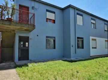 PH · 60m² · 4 Ambientes · 1 Cochera · PH en Venta - 3 Dorm. 1 Baño - 95 m² - Gonnet