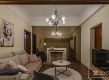 PH · 88m² · 4 Ambientes · PH en Venta - 3 Dorm. 1 Baño - 99 m² - La Plata