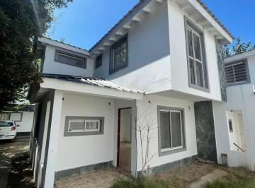 Casa · 55m² · 2 Ambientes · Casa en Venta - 1 Dormitorio 2 Baños - 55 m² - Costa Azul
