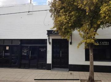 Edificio · 200m² · 8 Ambientes · 2 Cocheras · Edificio Comercial en Venta - 7 Oficinas 2 Baños - Cocheras - 477 m² - Dolores
