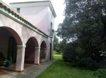 Casa · 400m² · 4 Ambientes · 2 Cocheras · Casa en Venta - 3 Dorm. 5 Baños - Cochera - 6062 m² - Magdalena