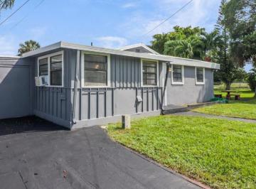 Casa · 172m² · 6 Ambientes · 2 Cocheras · Casa en Venta - 5 Dorm. 2 Baños - Cocheras - 1356 m² - Dania Beach, Miami, Florida