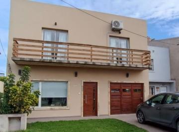 Terreno · 150m² · 4 Ambientes · 1 Cochera · Casa en Venta - 2 Dorm. 1 Baño - 215 m² - Miramar