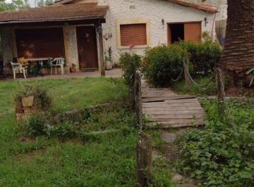 Casa · 100m² · 3 Ambientes · 1 Cochera · Casa en Venta - 2 Dorm. 1 Baño - Cochera - 866 m² - Longchamps, Almirante Brown