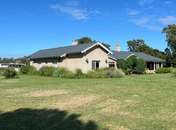 Campo · 240m² · 5 Ambientes · Chacra en Venta - 4 Dorm. 3 Baños - 18.440 m² - San Miguel del Monte