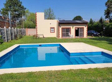 Casa · 65m² · 2 Ambientes · 5 Cocheras · Casa Quinta en Venta - 1 Dormitorio 1 Baño - Cocheras - 774 m² - General Rodríguez