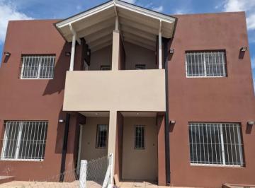 PH · 100m² · 2 Ambientes · 1 Cochera · PH en Venta - 2 Dorm. 2 Baños - Cocheras - 200 m² - Quequén, Necochea