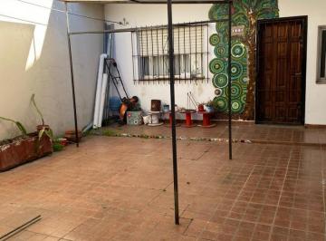Casa · 150m² · 4 Ambientes · 1 Cochera · Casa en Venta - 3 Dorm. 2 Baños 1 Cochera - 400 m² - Santa Teresita