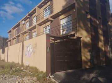 Edificio · 600m² · 12 Ambientes · 4 Cocheras · Complejo de PH en Venta - 8 Dorm. 12 Baños - Cocheras - Pilar