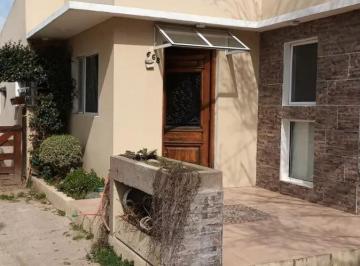 Casa · 120m² · 4 Ambientes · Casa en Venta - 2 Dorm. 2 Baños - 140 m² - La Lucila del Mar