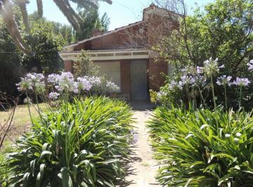 Casa · 189m² · 5 Ambientes · 1 Cochera · Casa en Venta - 3 Dorm. 3 Baños - 1200 m² - Sierra de La Ventana