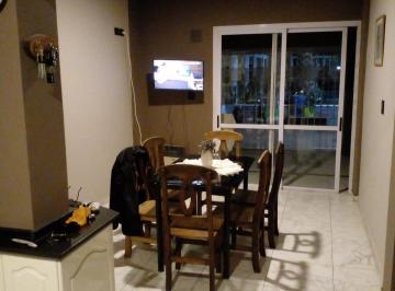 Casa · 350m² · 6 Ambientes · 4 Cocheras · Casa en Venta - 3 Dorm. 3 Baños - 750 m - San Juan